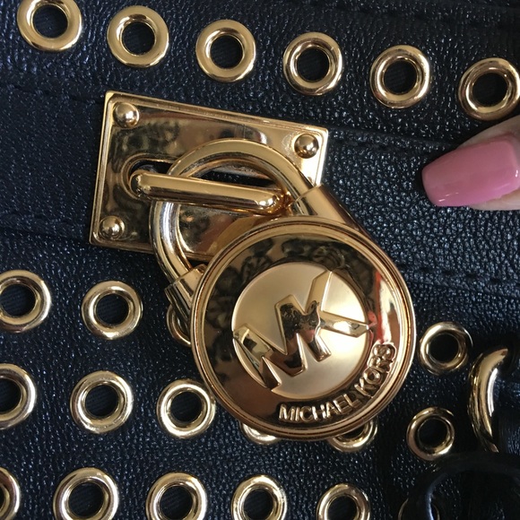 LIMITED EDITION- Michael Kors Bag & Wallet Set! - Picture 5 of 8